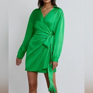 NWOT KITRI long sleeve green satin wrap mini dress with tassel belt